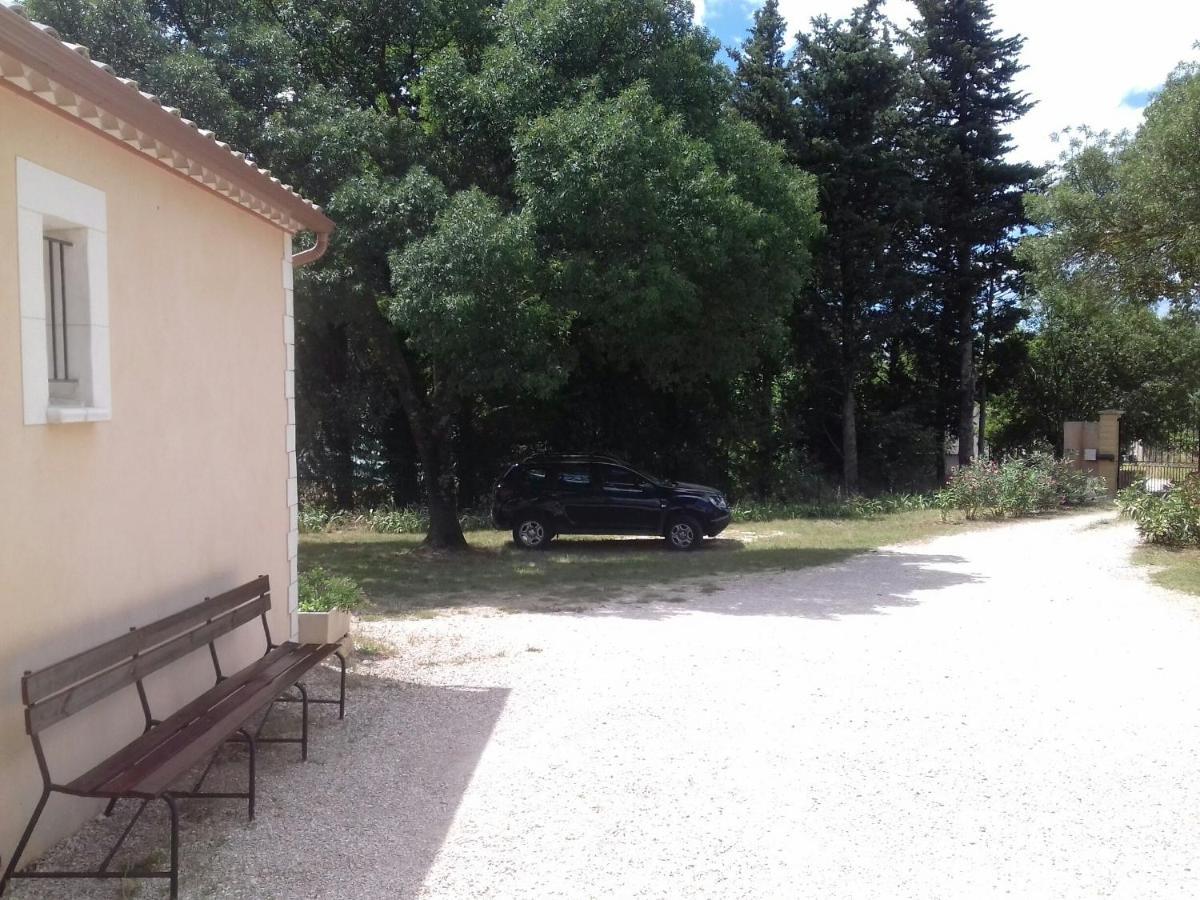 La Clastre Location D'Un Studio Avec Piscine Et Clim Pres D'Uzes Bourdic Екстер'єр фото