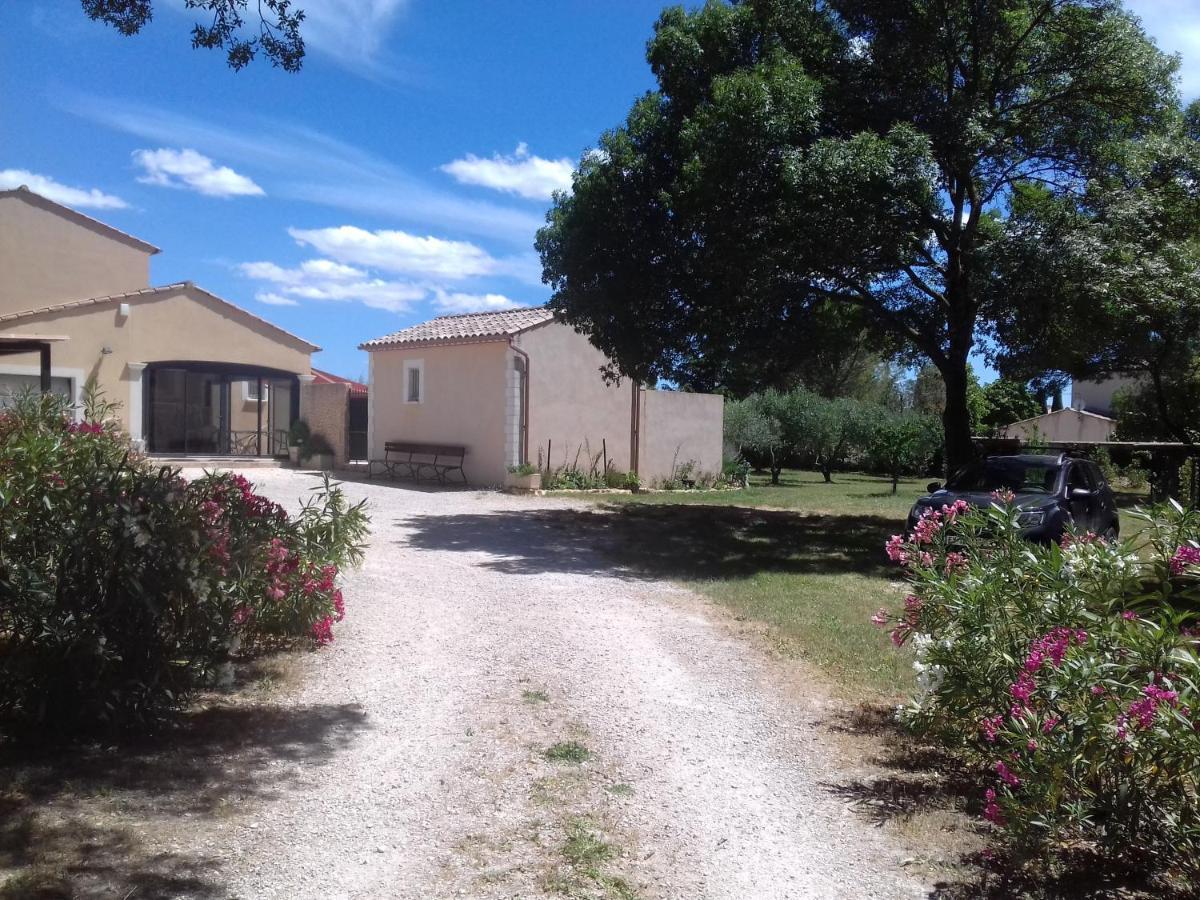 La Clastre Location D'Un Studio Avec Piscine Et Clim Pres D'Uzes Bourdic Екстер'єр фото