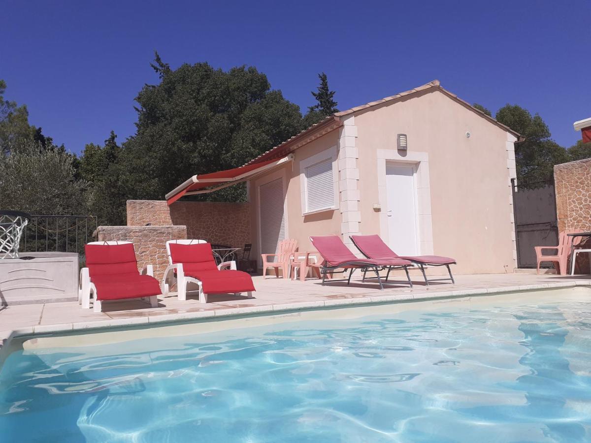 La Clastre Location D'Un Studio Avec Piscine Et Clim Pres D'Uzes Bourdic Екстер'єр фото